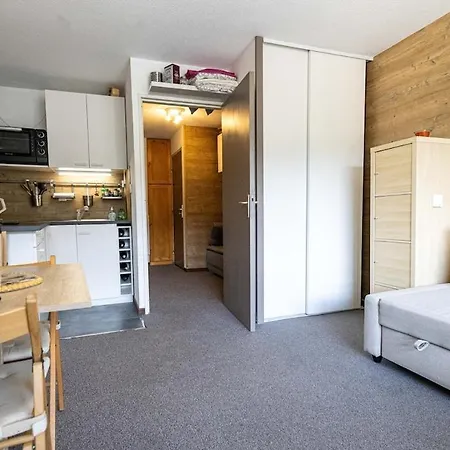 Apartment Au Sauze Au Pied Des Pistes Enchastrayes